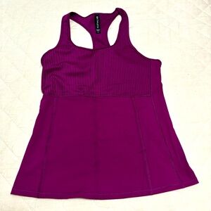 Athleta size S magenta workout top EUC